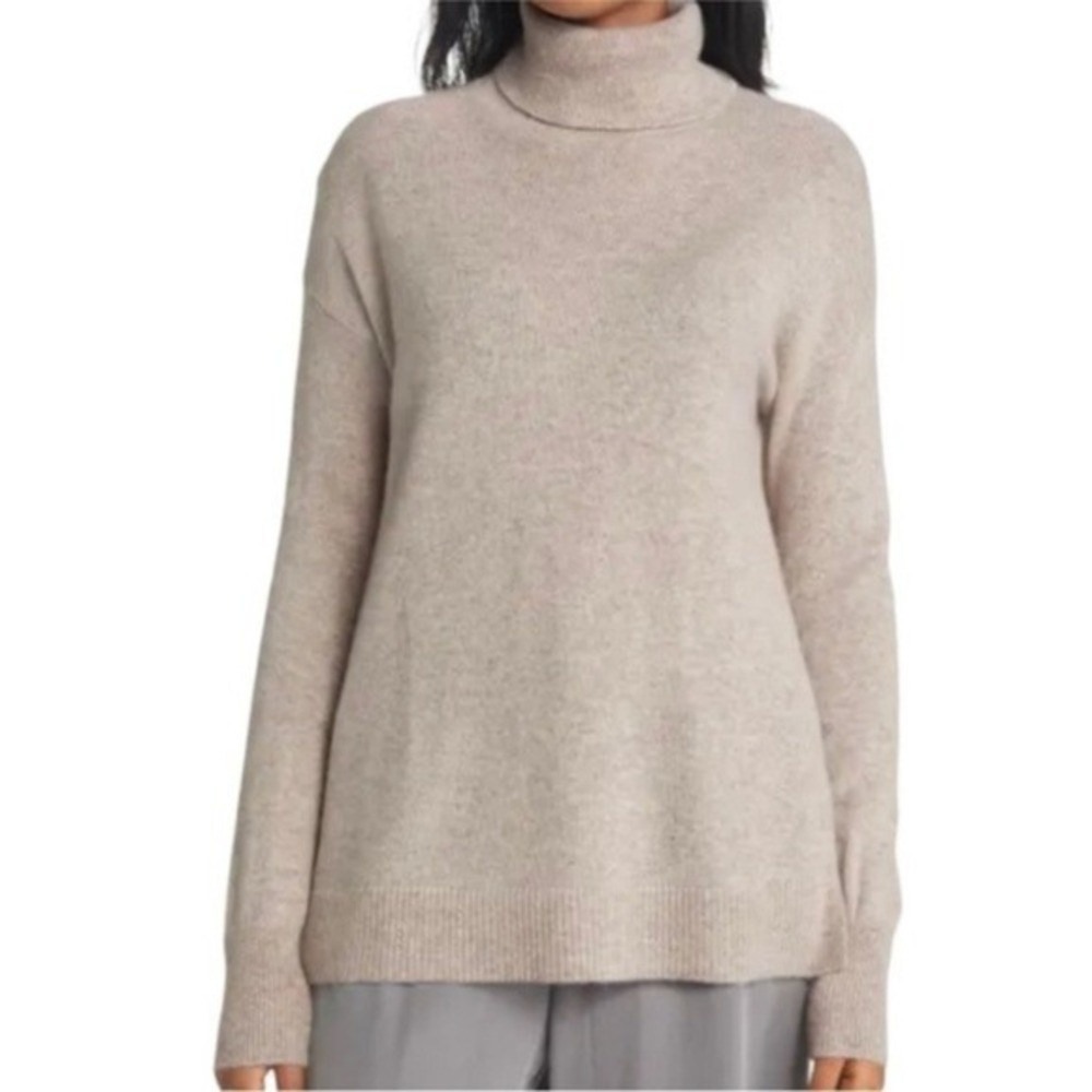 Boden Turtleneck Sweater Women's L 100% Wool Beige Oatmeal slits Relaxed